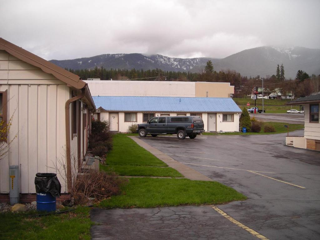 Falls Motel Thompson Falls Exteriör bild